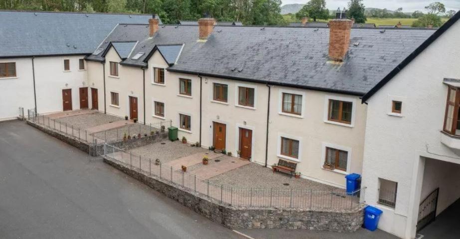 The Courtyard, Castle Dargan Apartment Ballygawley Exterior foto